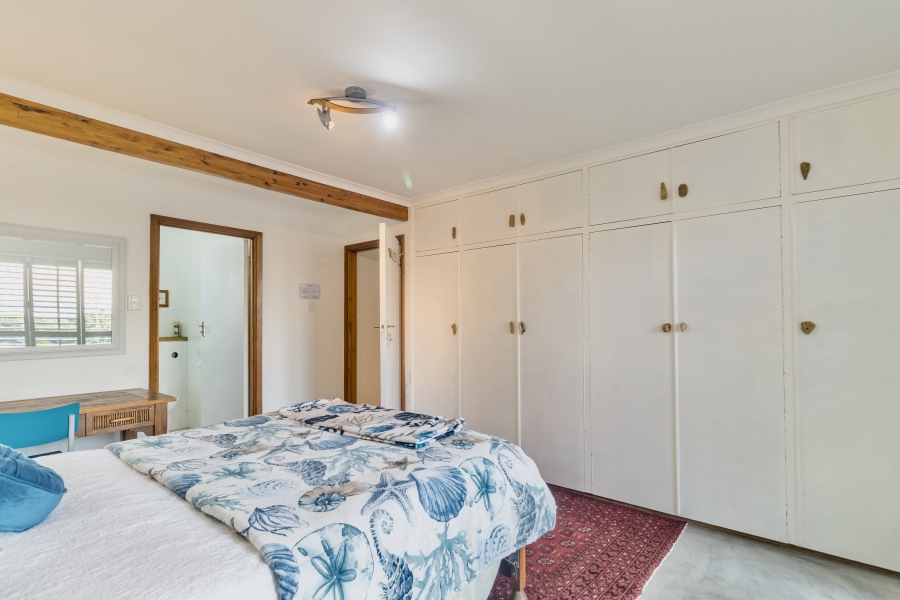 6 Bedroom Property for Sale in Yzerfontein Western Cape